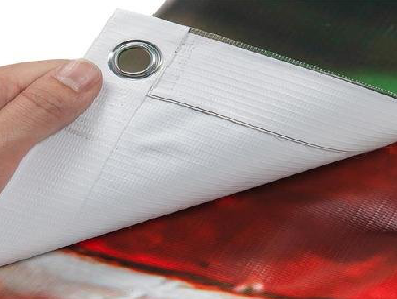  石狮喷绘和刀刮布的工艺区别。